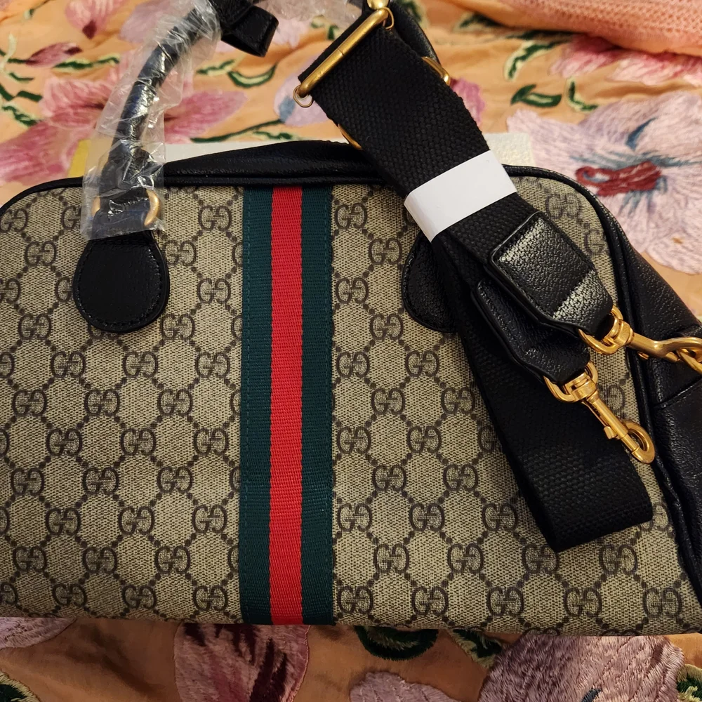 Gucci Beige and Black Women's Bag - Picture 5 of 5